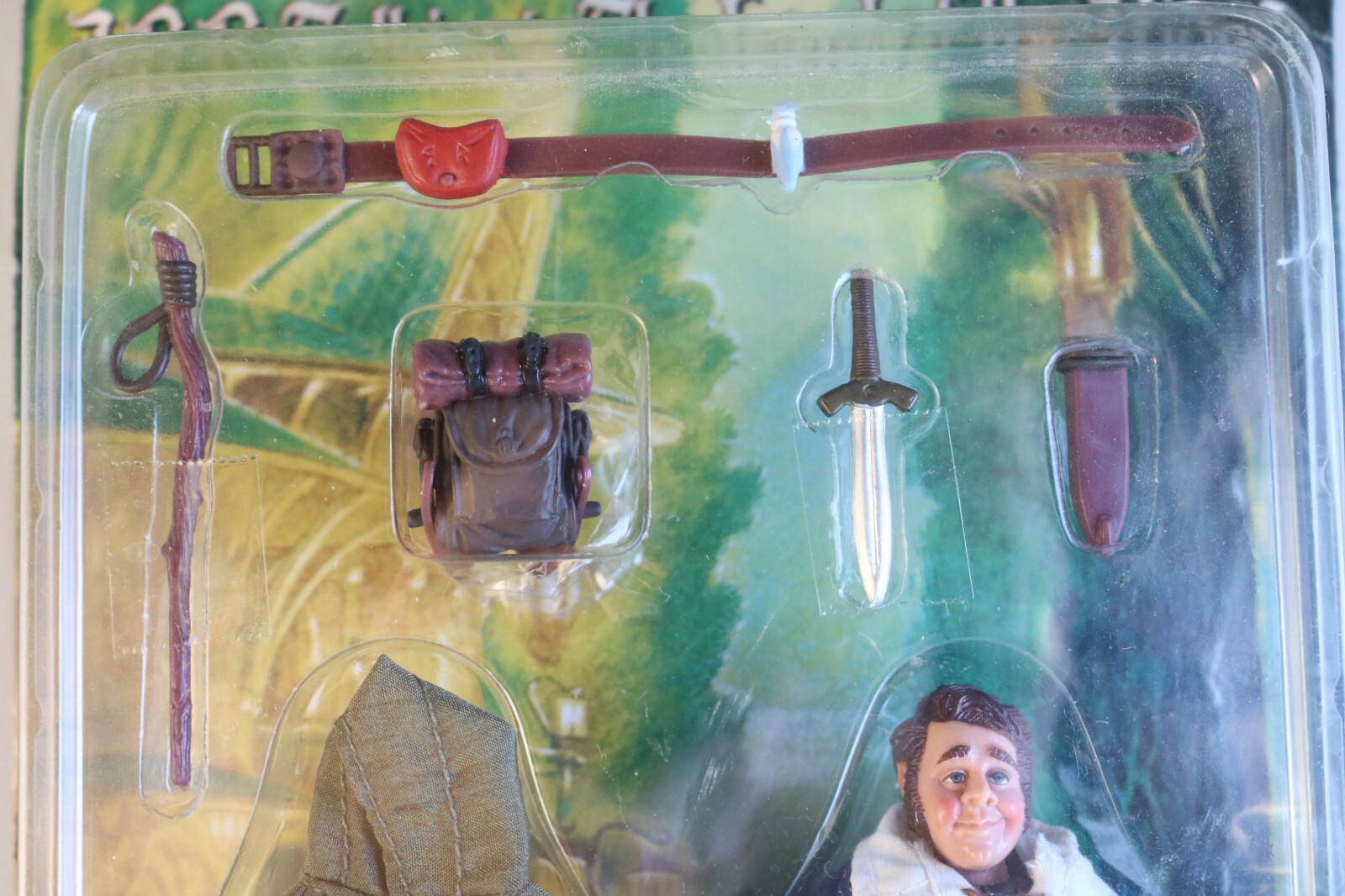 VINTAGE 98 LORD OF THE RINGS FRODO BAGGINS IN LORIEN MIDDLE EARTH TOYS