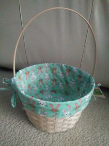 Easter Printed Lined Wicker Basket W/ Moveable Handle * Brand New W/Tag!