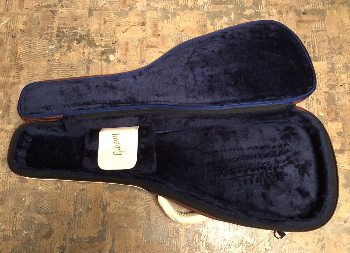 Gibson ASSFCASE-CRM Premium Soft Case Cream Les Paul / SG Gibson ASSFCASE-CRM Premium Soft Case Cream Les Paul / SG