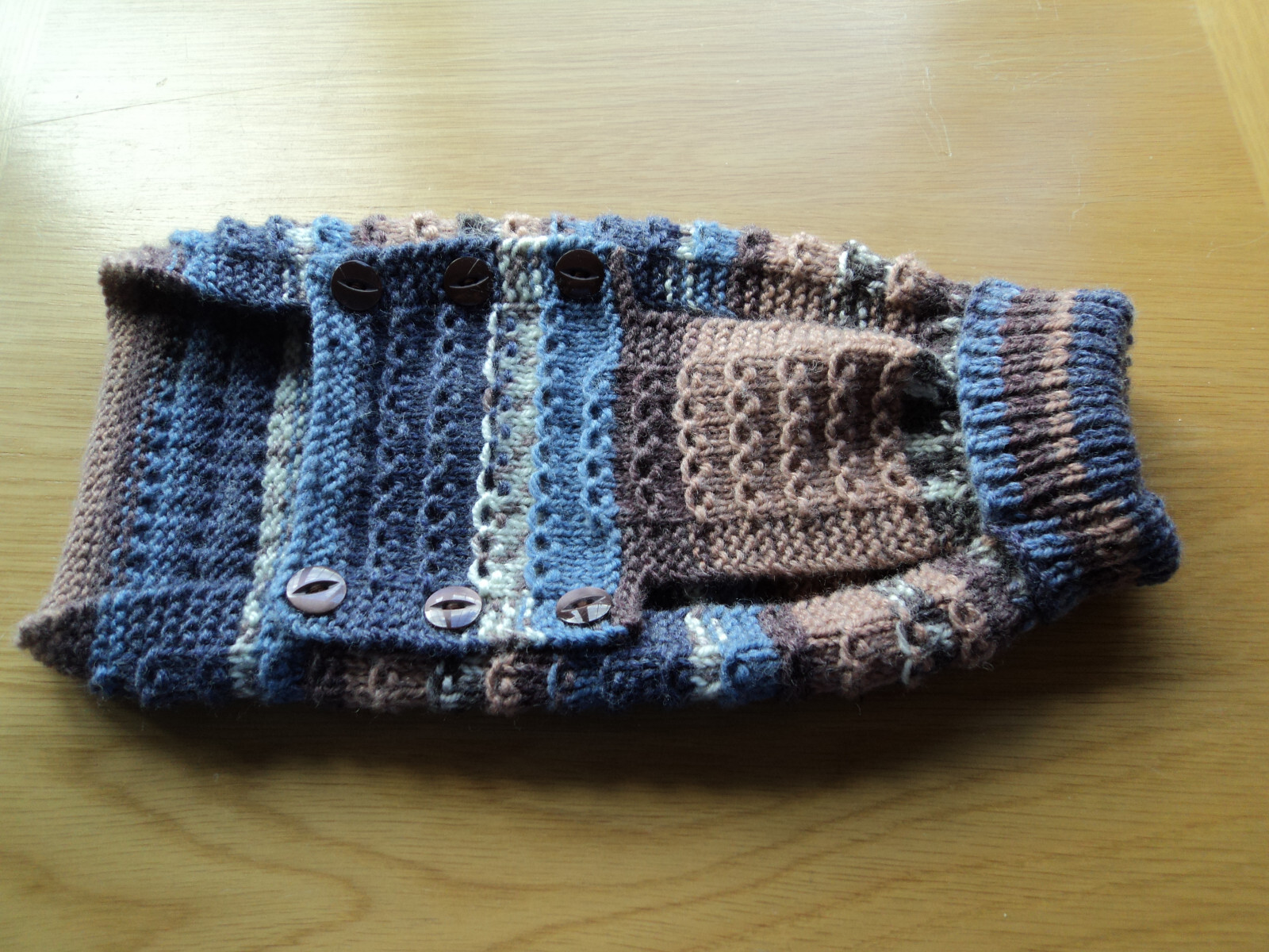 Hand Knitted 12 Inch Long Aran 49 Wool Dog/Cat Jumper Coat Chihuahua