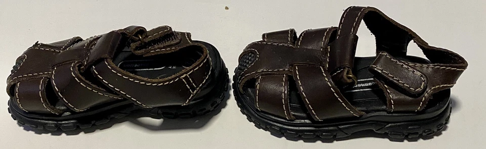Sandalia marrón Kids Connection talla 2 niños niñas sin cordones niño zapato lindo pequeño Foto 2 de 4