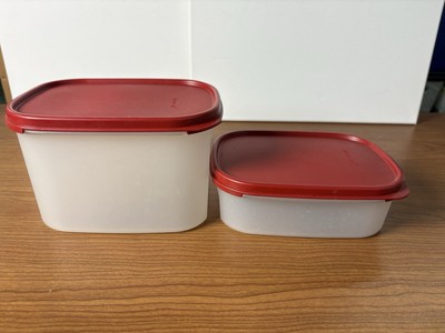 Set Of 2 Vintage Tupperware Containers With Lids