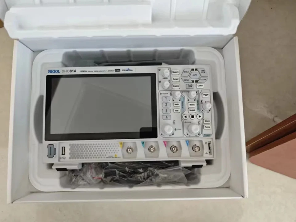 RIGOL DHO802 DHO804 DHO812 DHO814 DHO824 Super Light Digital Oscilloscope#Moqu - Image 3 of 3