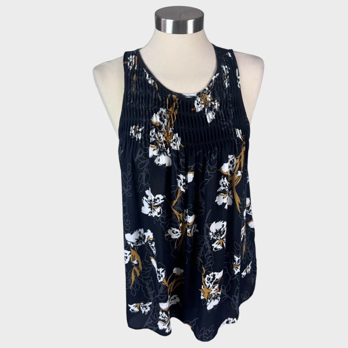 Mossimo Medium Polyester Black Floral Sleeveless … - image 1
