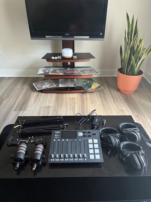 Rode RODECaster Pro I and PodMic 2-person Podcast Kit