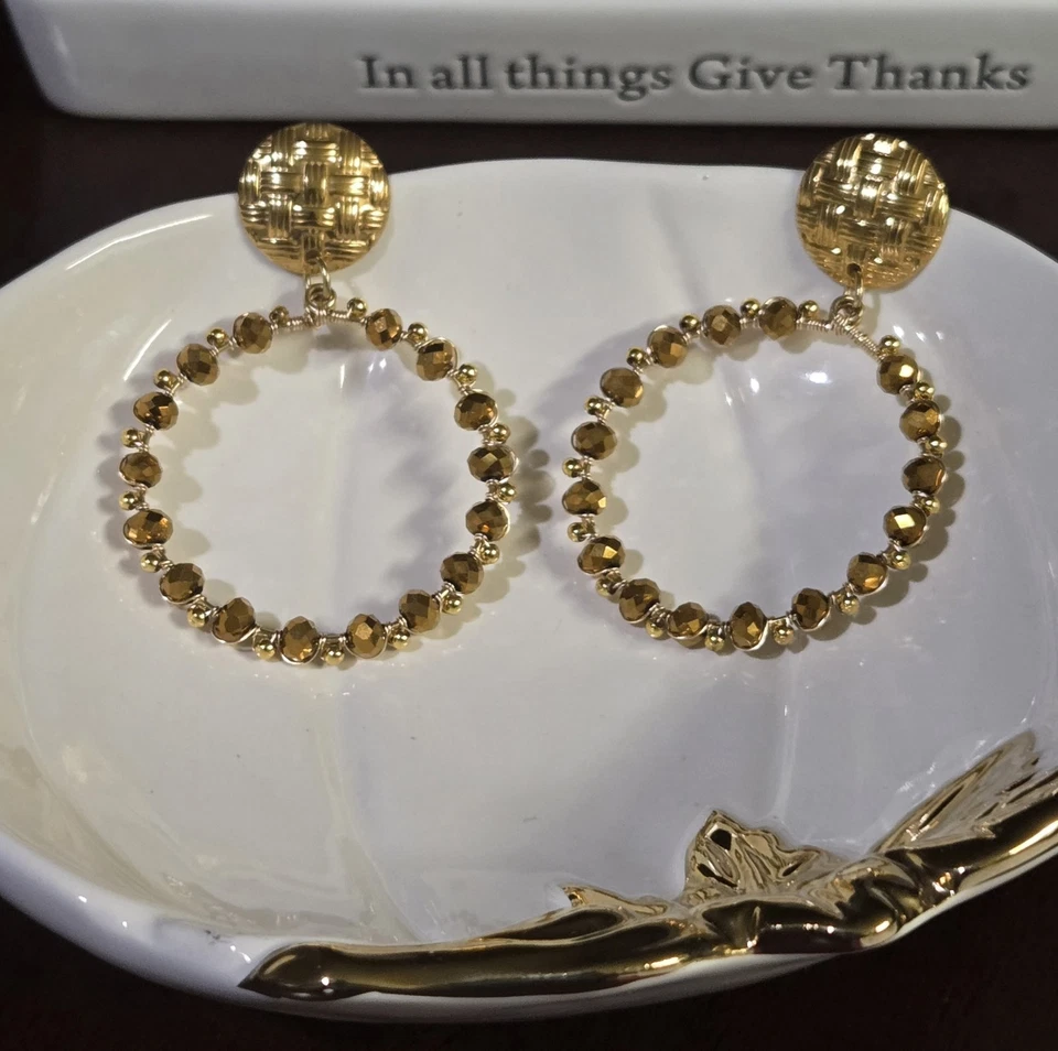 Pendientes colgantes de cristal. con postes de acero inoxidable. Hecho a mano. Foto 2 de 4