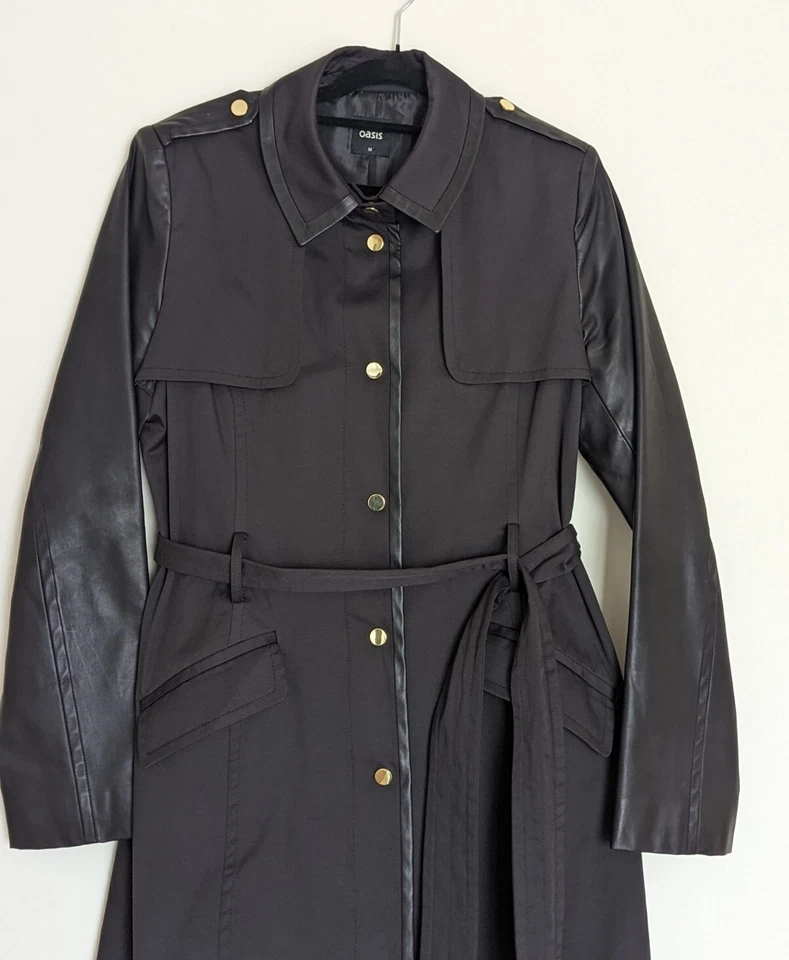 Trench coat feminino Oasis manga de couro sintético preto tamanho M/10 Reino Unido - Imagem 2 de 4