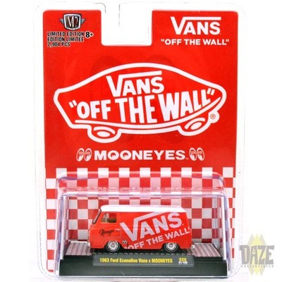 M2 Machines Maßstab 1:64 Yokohama Hot Rod Custom Show Exclusive - 1963 Ford Econol