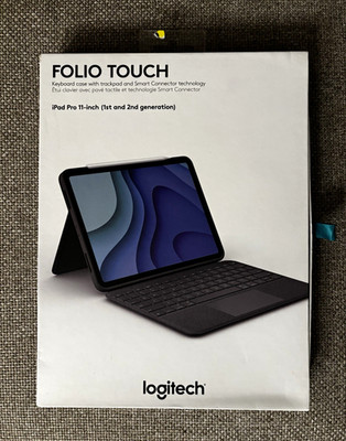 Logitech Folio Touch Backlit Keyboard Case w/ Trackpad iPad Pro 11 1st/2nd Gray
