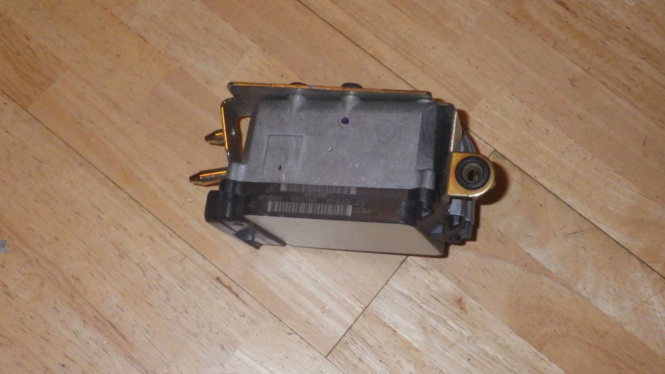 New Genuine Ford Mondeo MK3 Cruise Control Unit Box ECU 1S7F-9C735-BA - Image 2 of 2