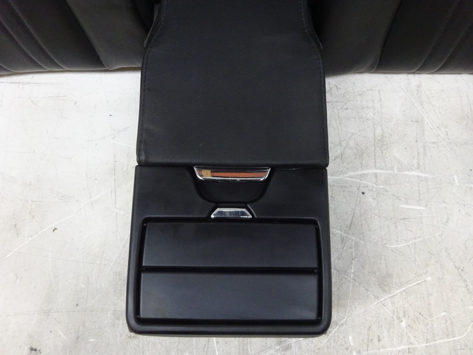 2014-2017 Maserati Ghibli Rear Seat Back Rest Upper Cushion Black OEM DE240261