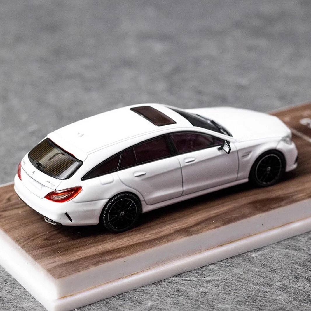 M-Benz CLS 63 AMG Shooting Brake ミニカー 1/43 Mercedes-Benz CLS 63 AMG Shooting Brake 2014 model car