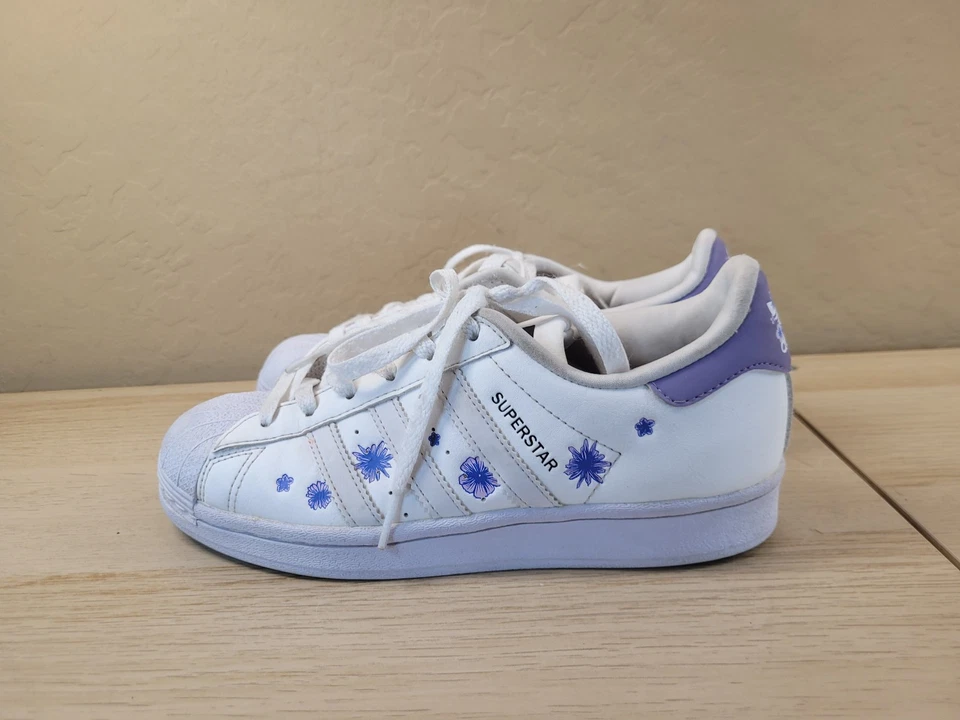 adidas Superstar White Purple Floral Shoes Sneakers Womens Size 4 - Image 2 of 4
