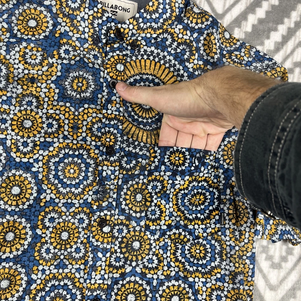 Billabong Shirt Mens M Button Up Shirt Geometric Psychedelic Multicolor Cotton - Image 3 of 4