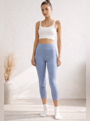 Outdoor Voices Womens Warmup Leggings Blue 3/4 Crop Athletic Activewear Sz S