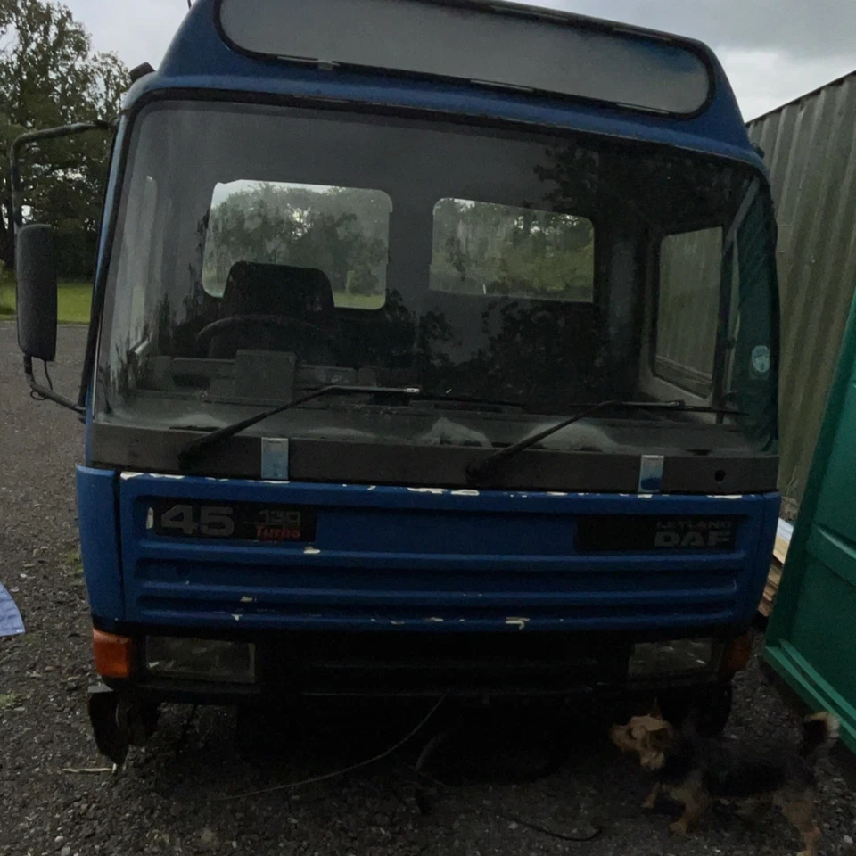 Leyland Daf 1995 Cab  Man Cave - Image 1 of 4