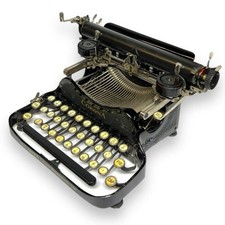 Corona 3 (Black on Black) Folding Typewriter thumbnail
