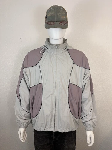 Giacca a vento Supreme grigio chiaro con blocco colore lavanda