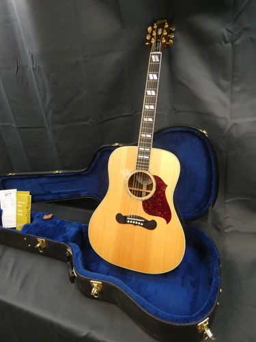 Gibson Songwriter DLX Studio Acoustic Guitar - EXCELLENT CONDITION