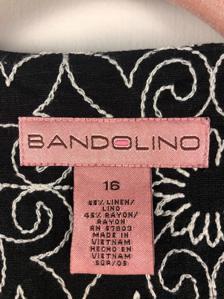 Blazer Bandolino tamanho 16 preto e branco floral forrado mistura de linho mangas 3/4 - Imagem 2 de 4