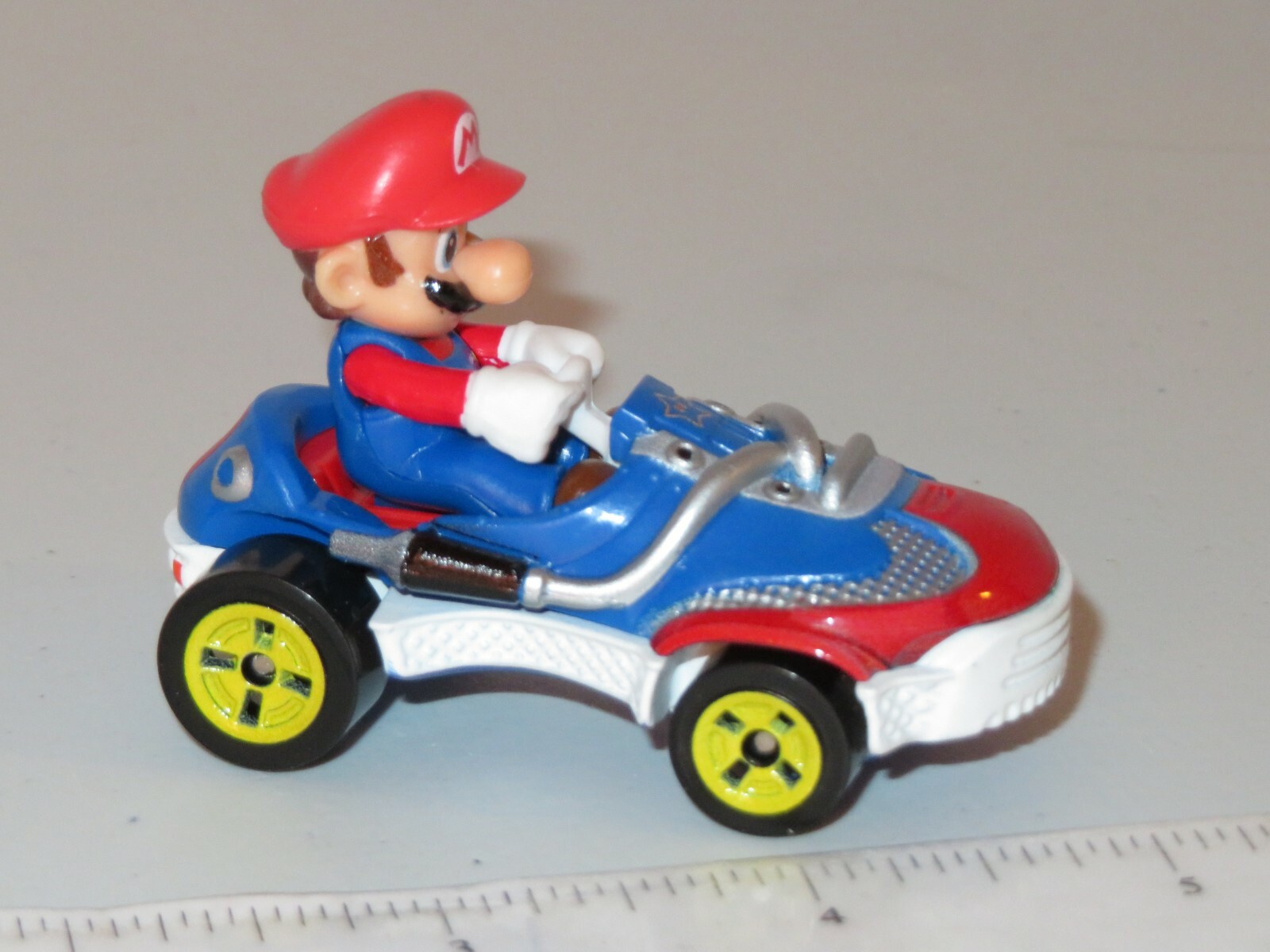 Hot Wheels Nintendo Super MarioKart Bullet Bill Track Play Set + Mario