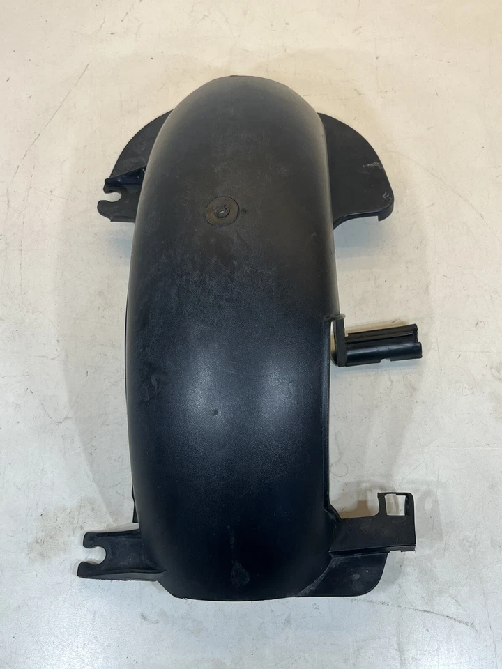 04-09 雅马哈 YJ 125 Vino 125 滑板车后背内挡泥板原始设备制造商 4TE-F1611-02-00 — 第 2/4 张图片