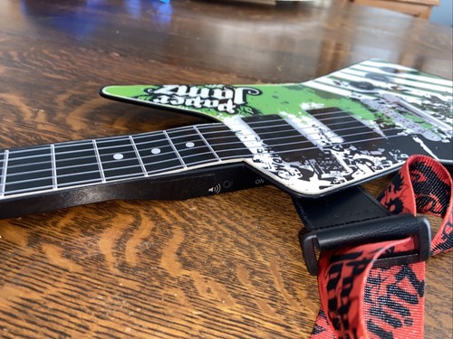 Paper Jamz Guitar Series 1 Wow Wee Instant Rock Star Gibson Explorer Tested 2009 - Picture 9 of 10