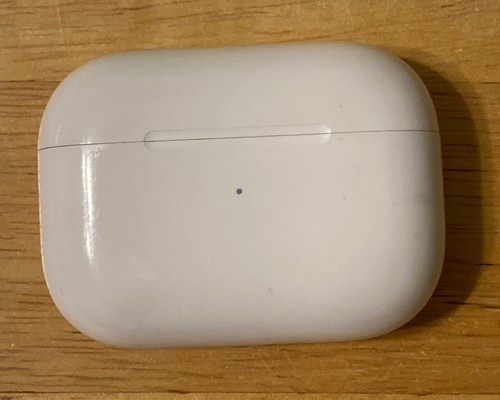 Genuine - Apple Airpods (A2190) - Charge Charing Case ONLY!!!..FREE  S\u0026H!!! | eBay