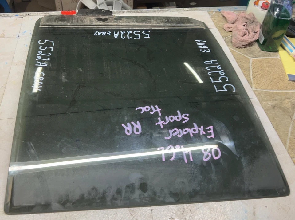 02-10 EXPLORER MOUNTAINEER со стороны пассажира правая задняя дверь стекло окно в сборе - Изображение 4 из 4