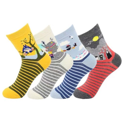 Calcetines 4 piezas Ghibli Totoro Kiki's Delivery Howl's Moving Castle Spirited Away - Imagen 2 de 6