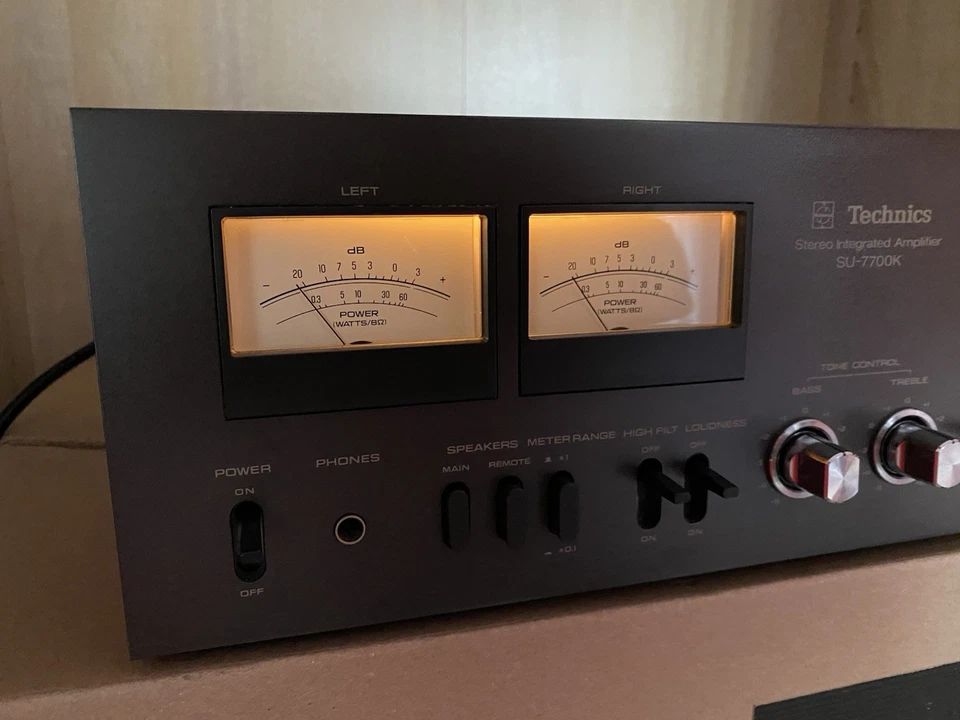 Amplificateur TECHNICS SU-7700 haut de gamme en superbe état - Photo 2/4