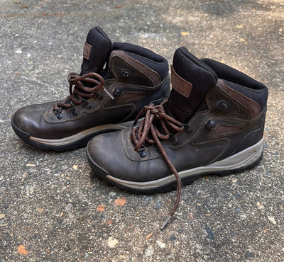 Columbia Newton Ridge Plus Boots Womens 8 Brown Hiking Omni-Grip BL3783-231