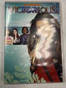 Victorious Season One DVD セット Amazon.com: Victorious: Season 1, Vol. 1 : Victoria Justice, Leon