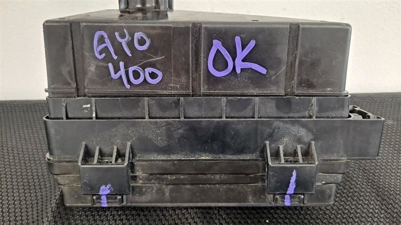 17 ACURA NSX OEM ENGINE FUSE BOX