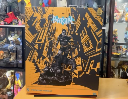 Sideshow Batgirl Premium Format PF Statue DC Comics - Picture 17 of 17