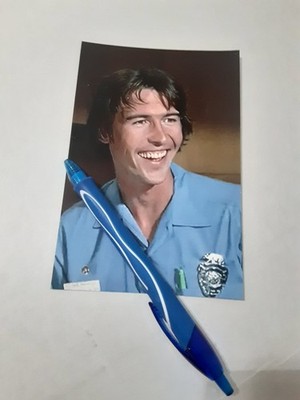 EMERGENCY TV SHOW, RANDOLPH MANTOOTH AS JOHN GAGE, GLOSSY COLOR  4X6 PHOTO