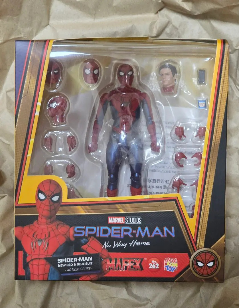 アメコミ MAFEX No.262 SPIDER-MAN RED BLUE SUIT E Amazon.com: Medicom Toy MAFEX No. 262 Spider-Man New Red & Blue