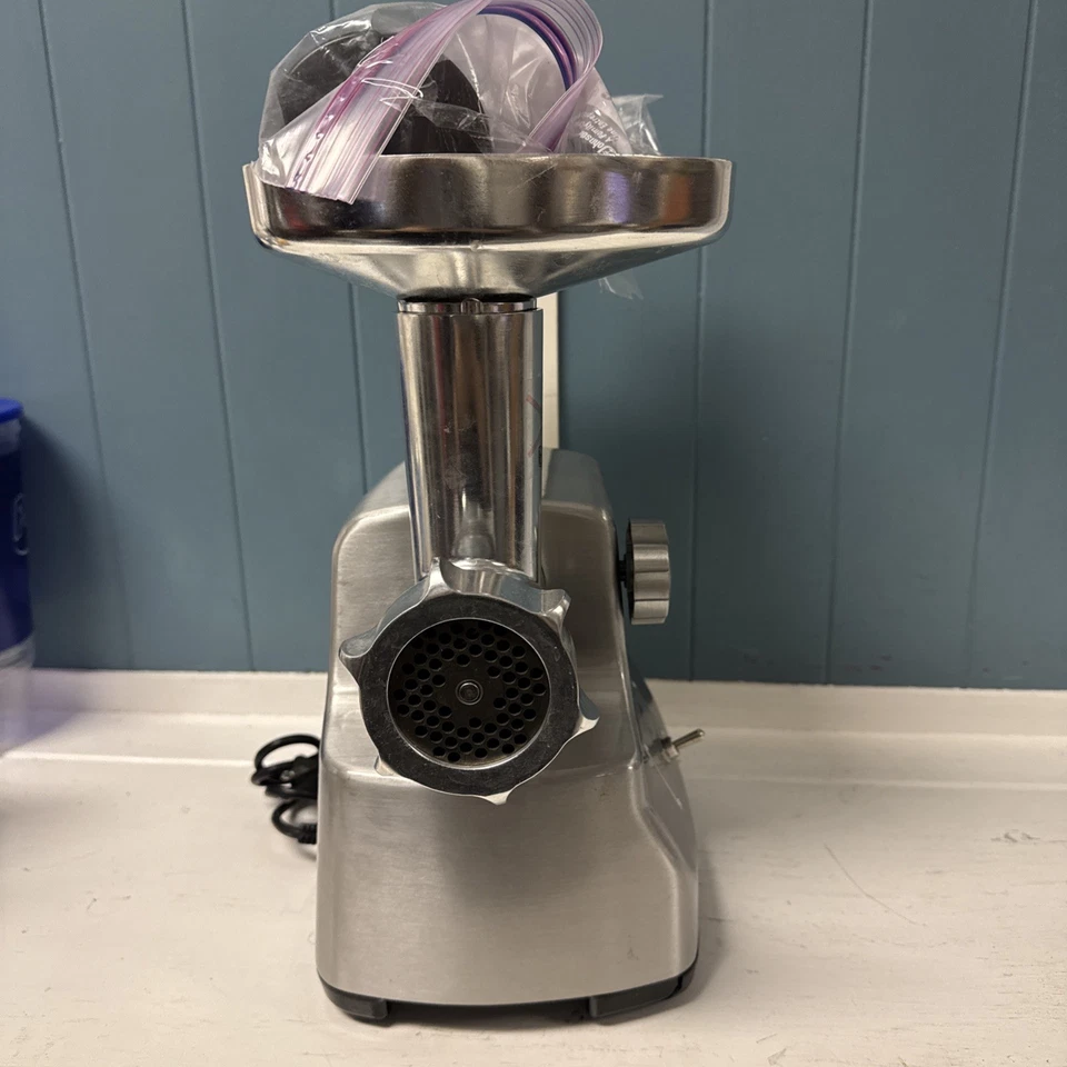 Waring Pro Meat Grinder MG855 Professional Quality Complete Excellent Condition - Image 3 of 4