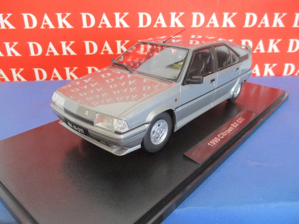 Die cast 1/18 Modellino Auto Citroen BX GTI Silver Metallic 1990 by Triple 9 - Immagine 2 di 4