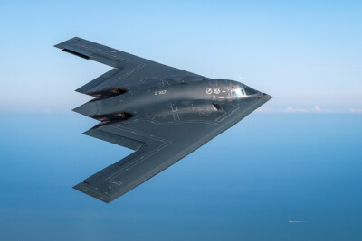 B-2 Spirit Stealth Bomber Northrop Grumman USAF Modellflugzeug Atlas Maßstab 1:20