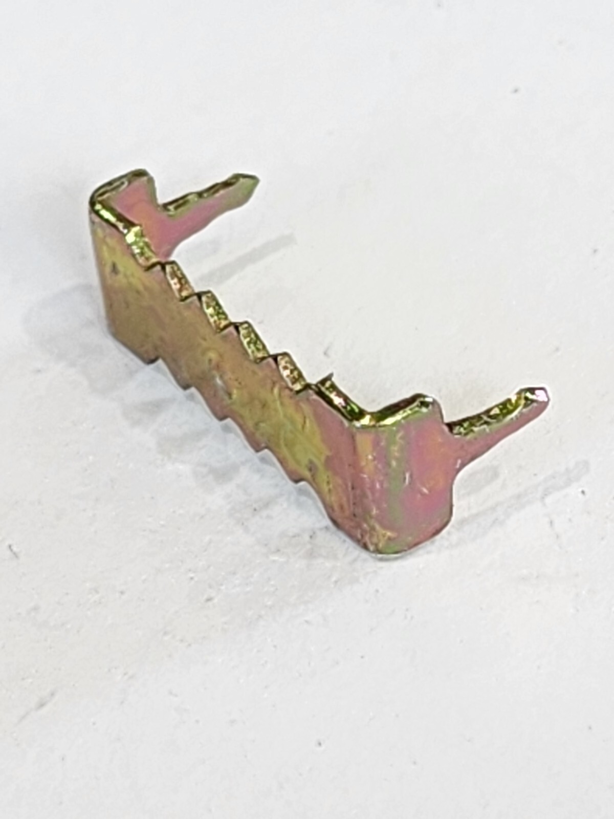 Nailess Sawtooth Picture Frame Hanger Hangers 1" No Nail Small Self