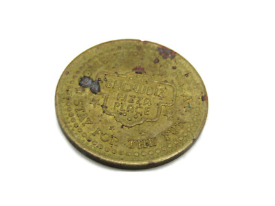 Vintage 1980s Showbiz Pizza Place Arcade Game Token Coin Brass ''Stay For The