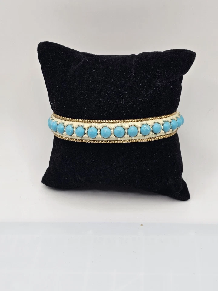 VTG Juicy Couture White Enamel Bangle Bracelet Blue Cabochons Gold Tone - Image 3 of 4