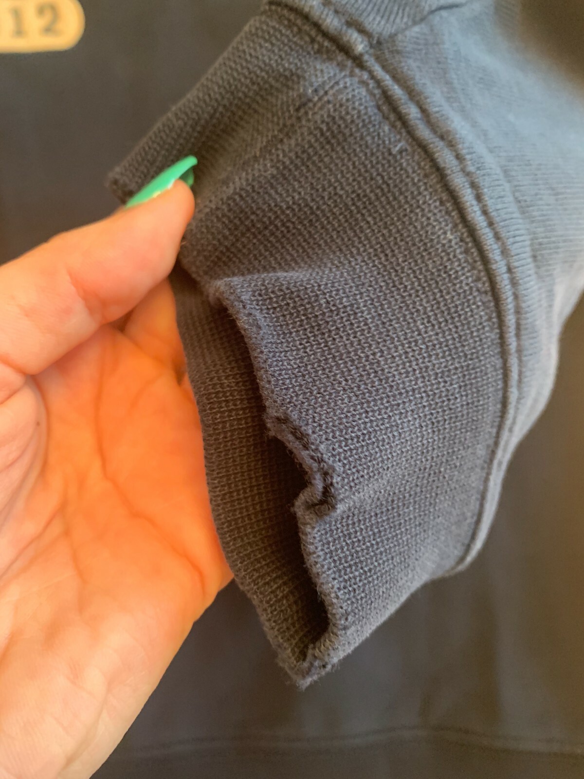 VINTAGE L L BEAN NAVY WORN IN TAN LOGO GRAPHIC CREWNE… Gem