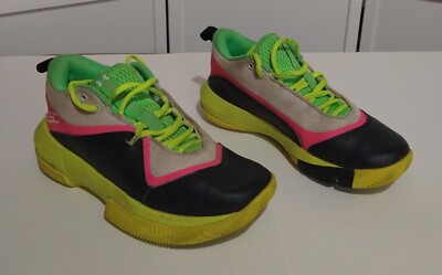 Pre Owned Under Armour Stephen Curry #30 Basketball Shoes - Main Image