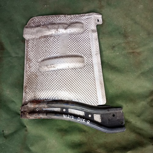 Exhaust heat shield