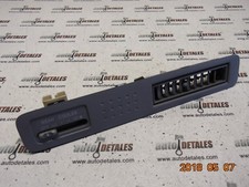 Toyota Avensis Verso Ventilation De Toit Avec Commandes Utilisé 2003