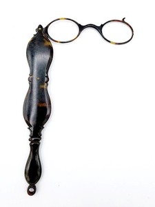 Vintage tortoise shell lucite marcasite Lorgnette folding glasses Antique French Folding Tortoise Shell Lorgnette, Spectacles  main image 3