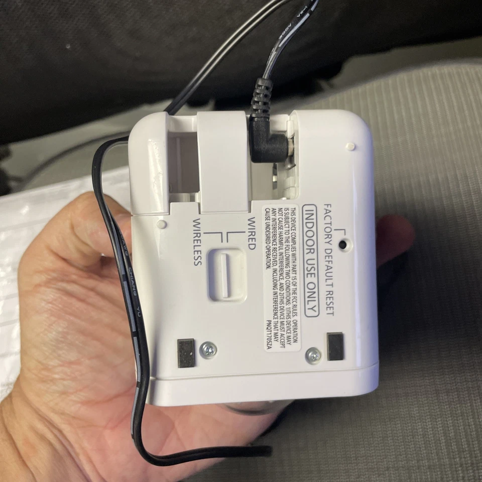 PANASONIC BL-C230 Video Camera Wireless Network Indoor Security Untested Read - Image 4 of 4