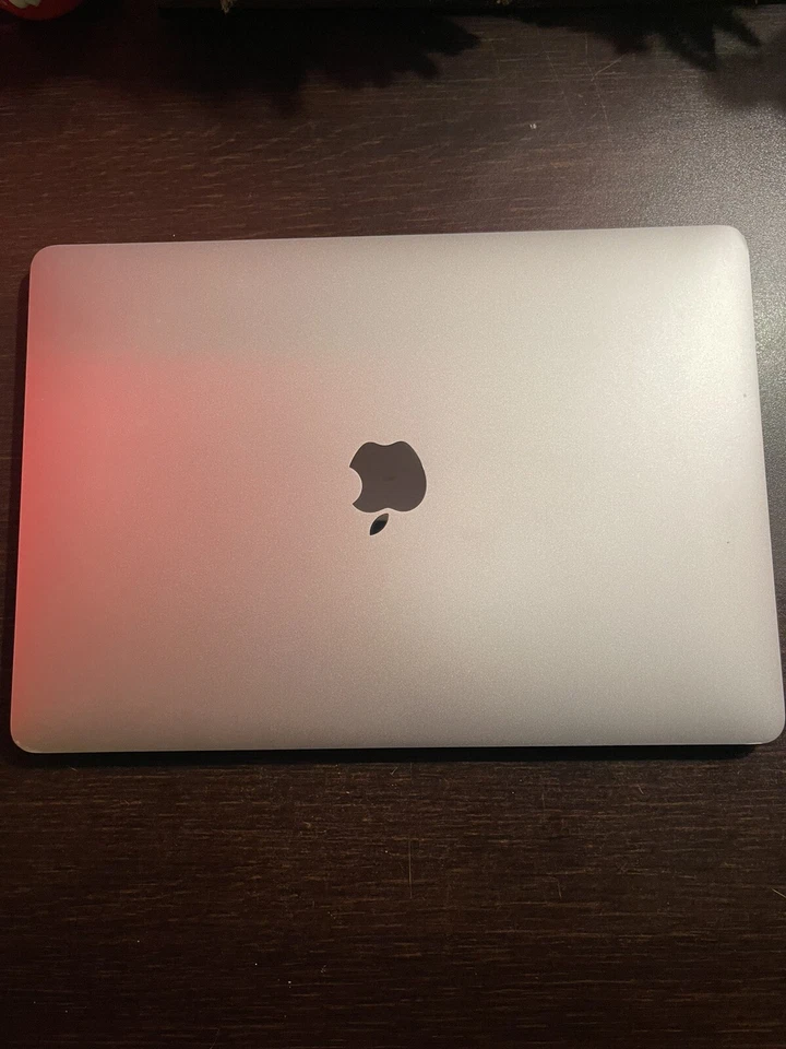 Apple MacBook Pro 13" · i5 8th gen 3.9 GHz · 8GB · 128GB, foto 3 di 5
